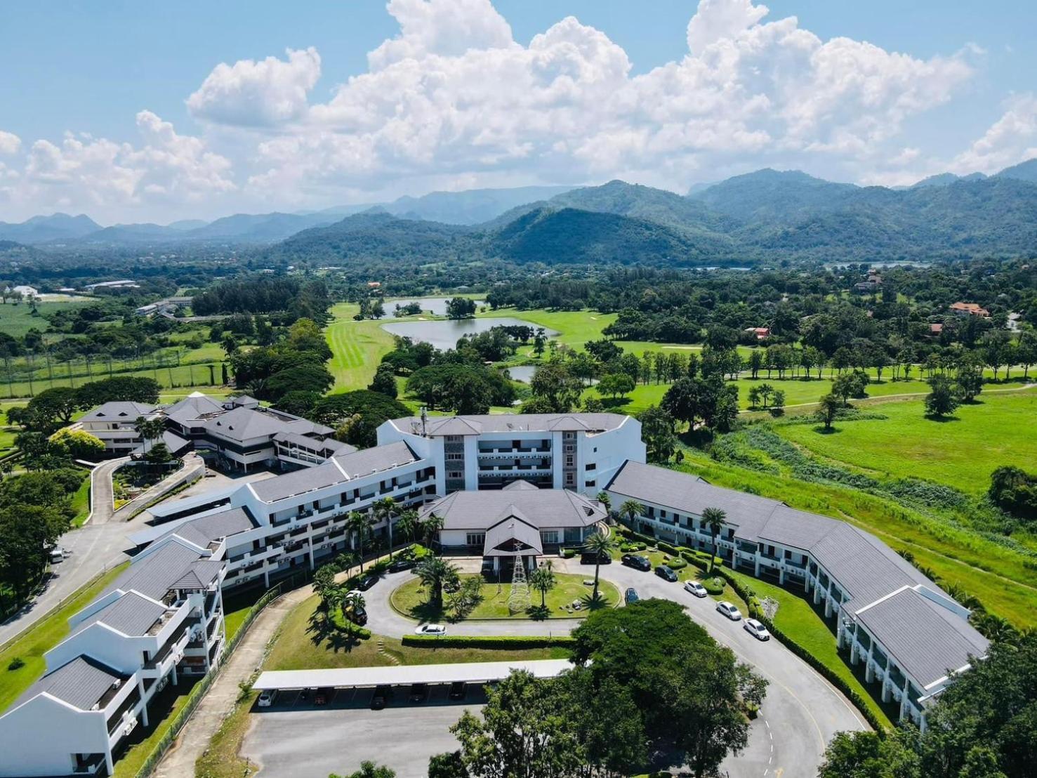 Sir James Resort Phayayen Ngoại thất bức ảnh