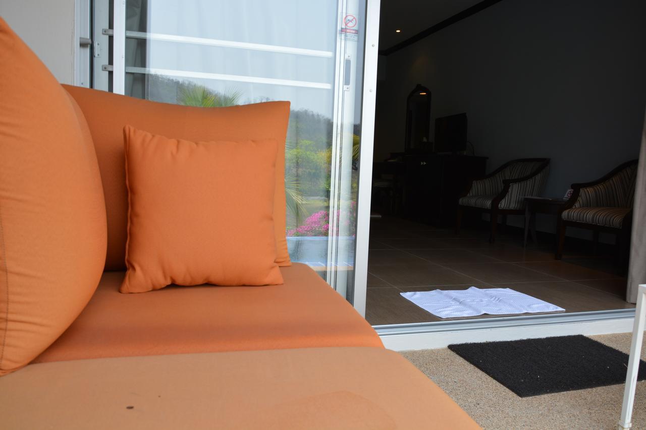 Sir James Resort Phayayen Ngoại thất bức ảnh